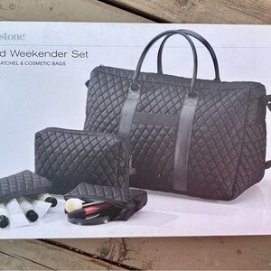 Brookstone Quilted Black Travel Bag Set